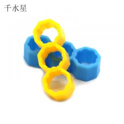 三位八角孔