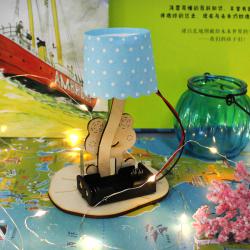 [星之河畔]青蛙小台灯