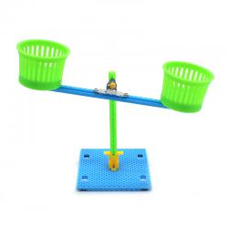 [画中麦田]天平秤