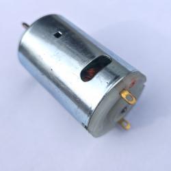 555电机(12V8800转)光轴