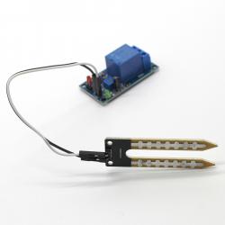 5V土壤湿度传感器（带继电器）新款